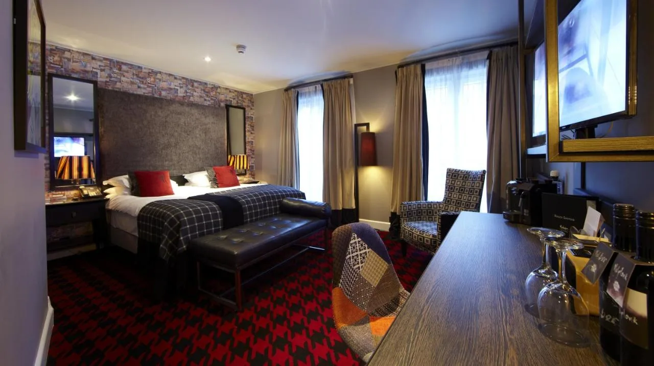 Club Room