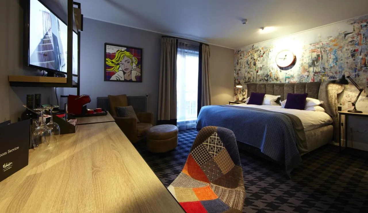 Club Deluxe Room